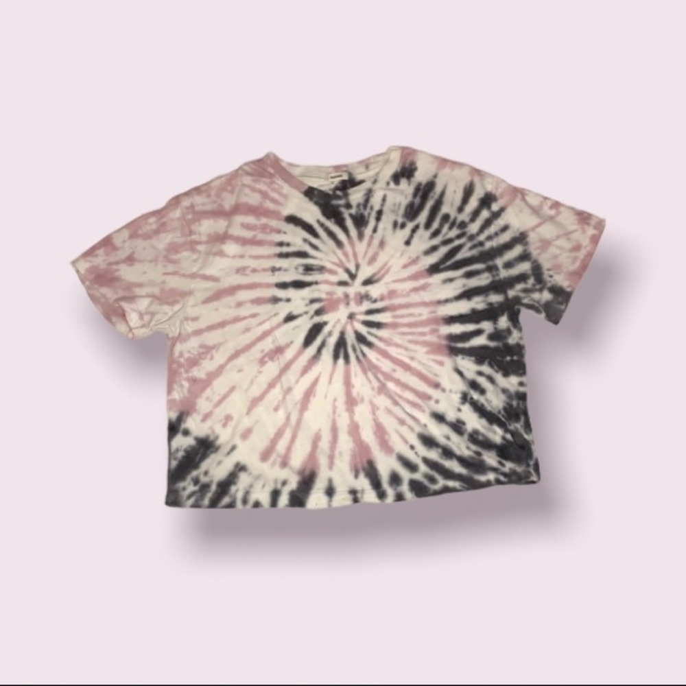 Dark grey, light pink, and white tie-dye tee shirt